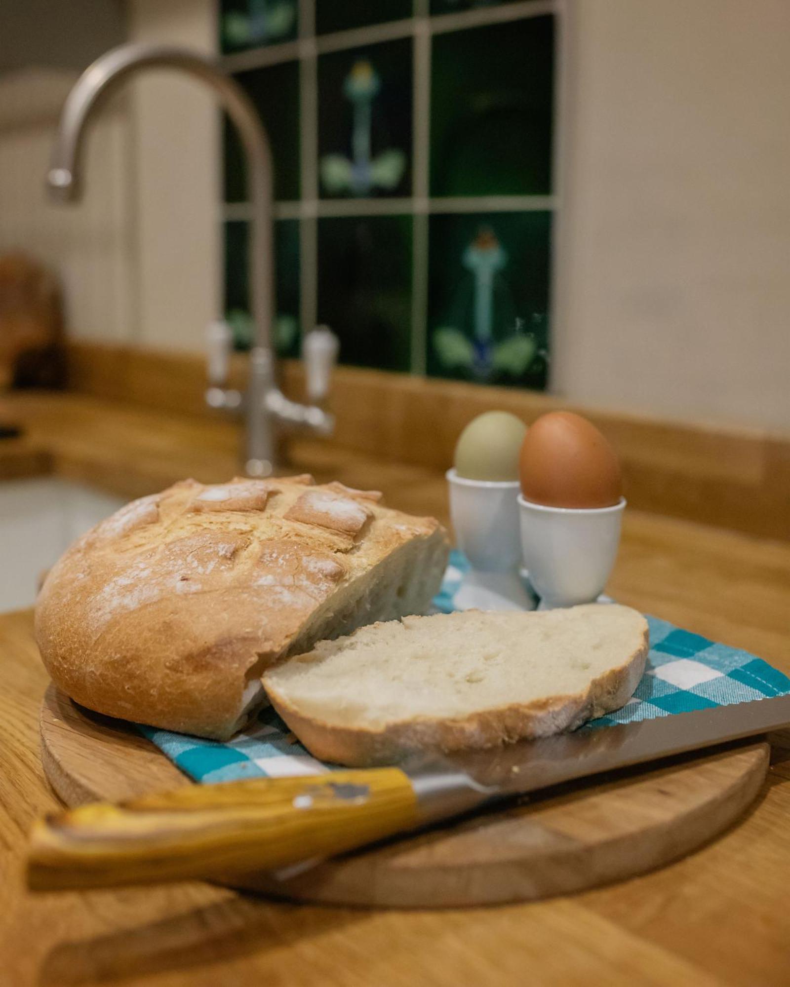 Charming Country Cottage With Outdoor Bath And Historic Setting, Brecon Beacons Retreat Llangadog المظهر الخارجي الصورة